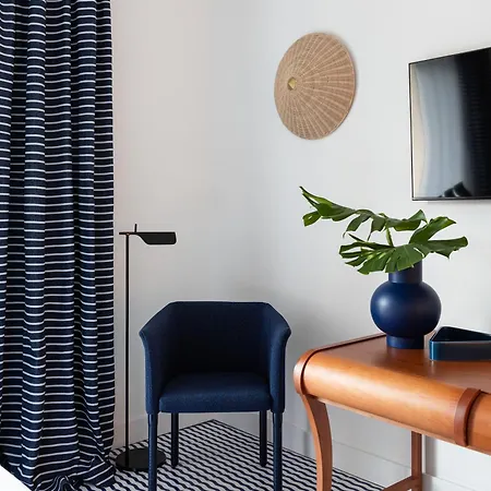 Grand Flora ホテル