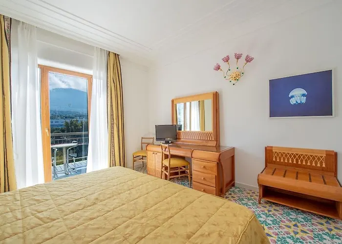 Grand Flora Sorrento