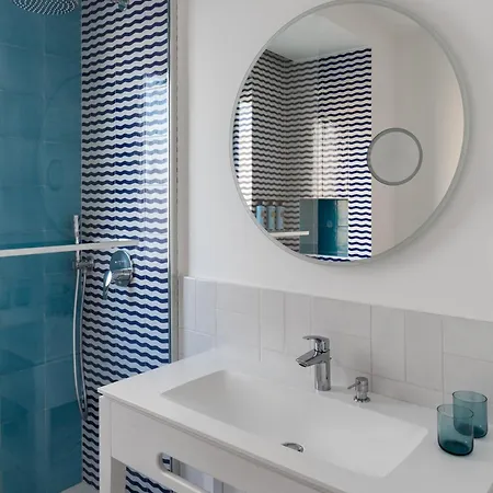 Grand Flora Hotel 4*