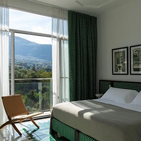 Grand Flora Sorrento