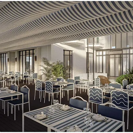 Grand Flora Hotel 4*