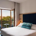 酒店 弗洛拉大酒店 4*