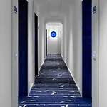 弗洛拉大酒店 4*