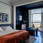 Grand Flora Hotel