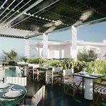 Grand Flora Hotel