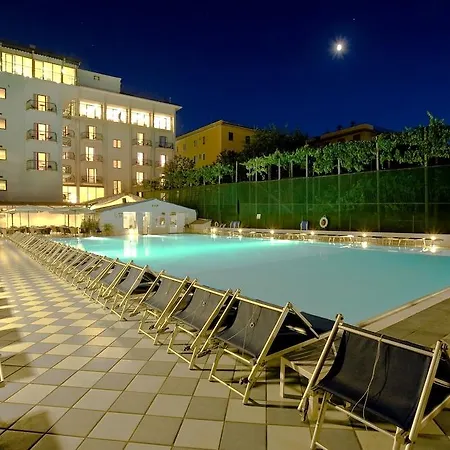 Grand Flora 4* Sorrento