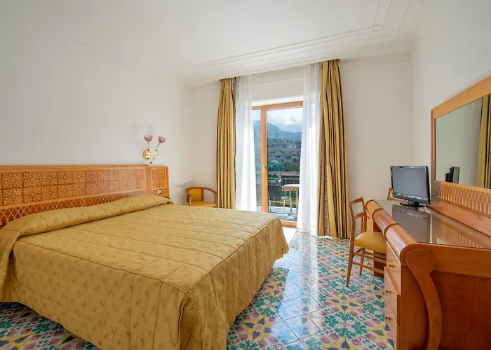 Szálloda Grand Flora 4*