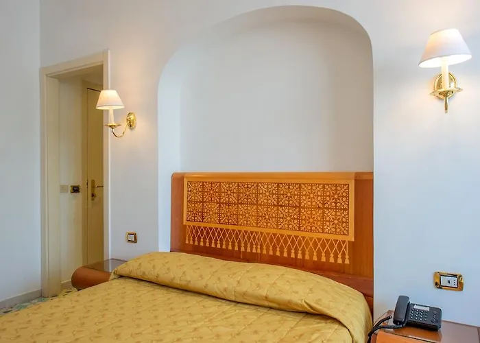 Grand Flora Sorrento