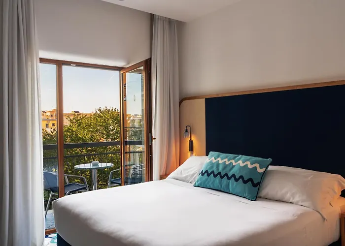 Hotel Grand Flora 4*