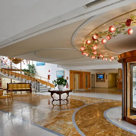 Grand Flora Sorrento