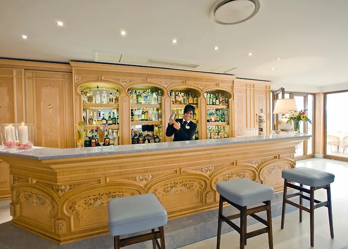 그랜드 플로라 4*