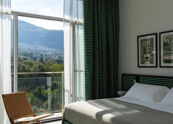 Grand Flora Sorrento